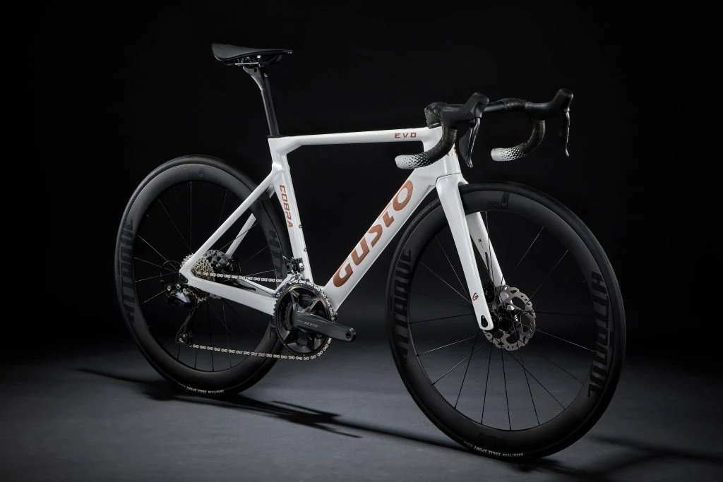 GUSTO COBRA EVO ロードバイク Elite wheel ent2. Gusto Cobra Evo Elite Ultra 105 12sp W/ Carbon Wheelset | Treadli